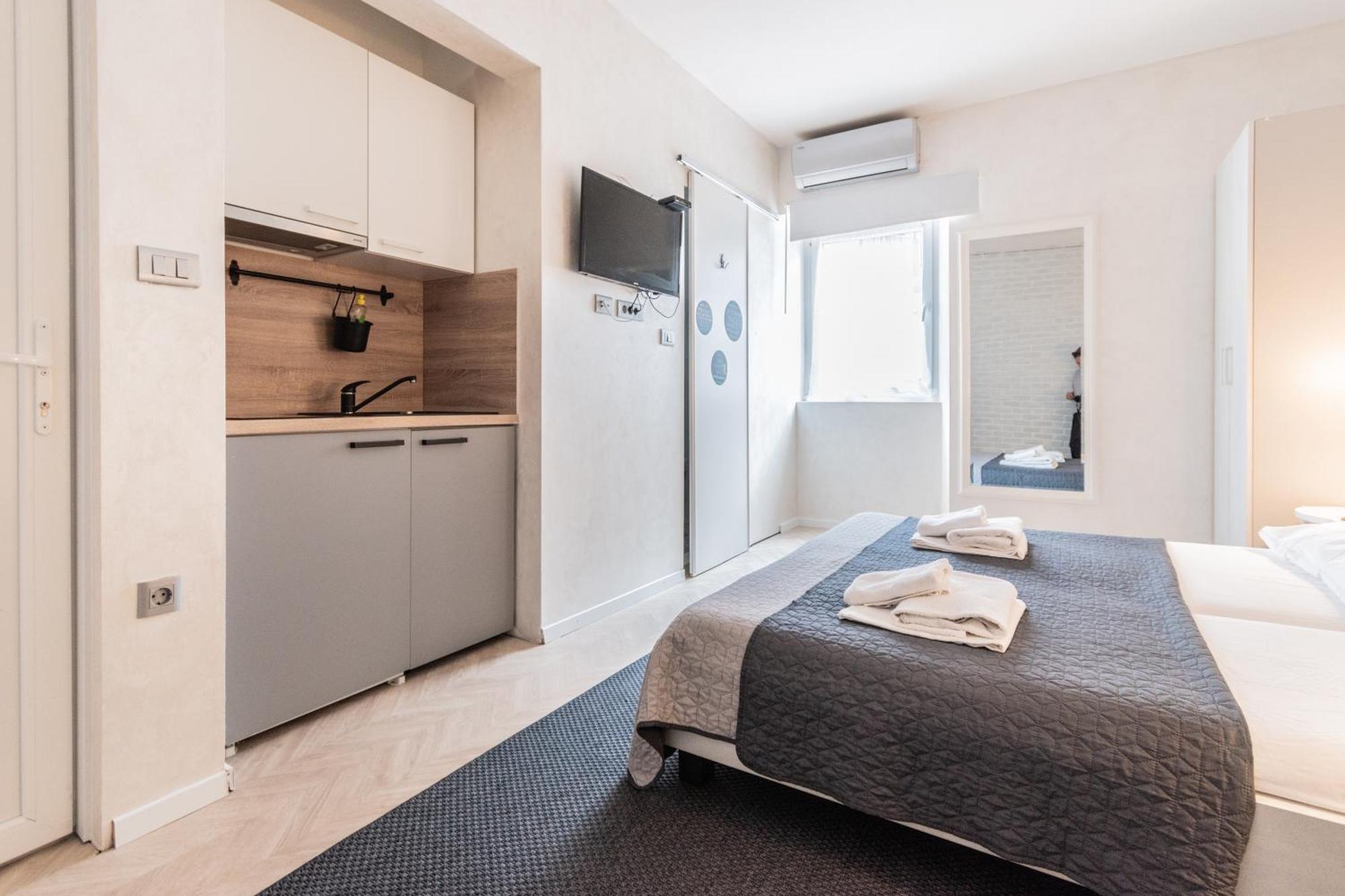 L&B Old Town Studio Apartments Pula Habitación foto